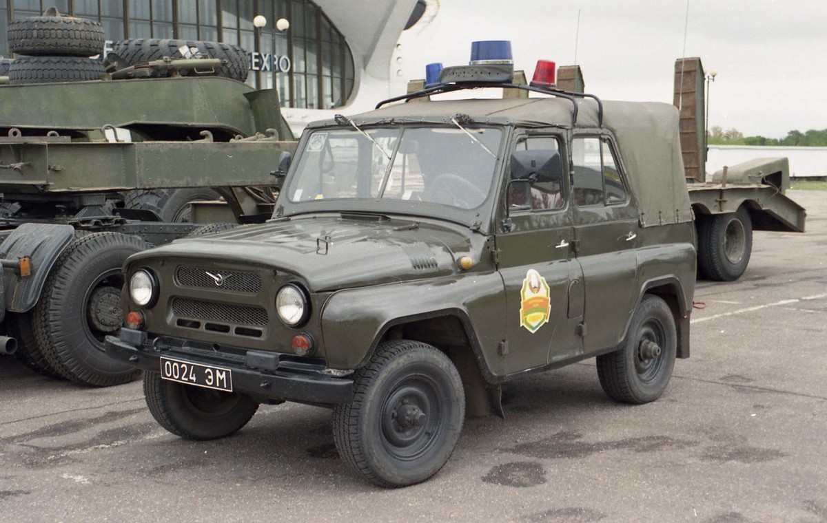 Lada и первые Geely, Pajero и «Симбир» - Фотографии автомобилей на  o001oo.ru - сайт о меченых властью